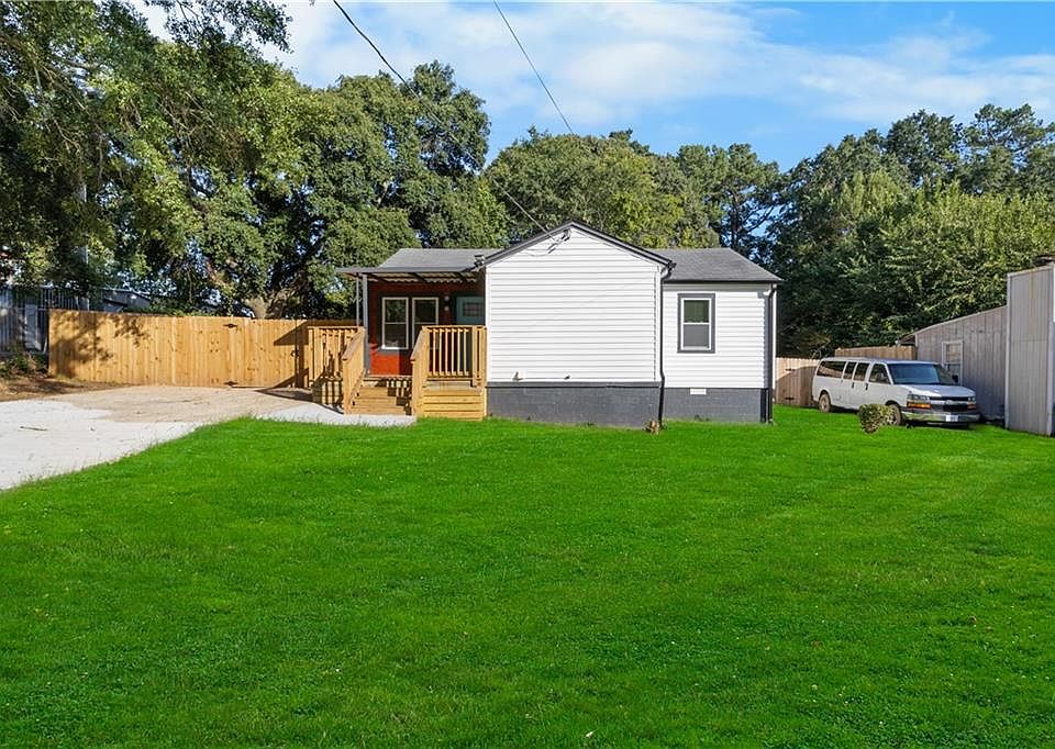 1st image of 4253 Hanes Dr