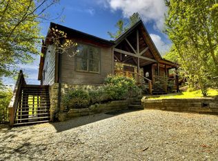 670 Magnolia Dr, Blue Ridge, GA 30513