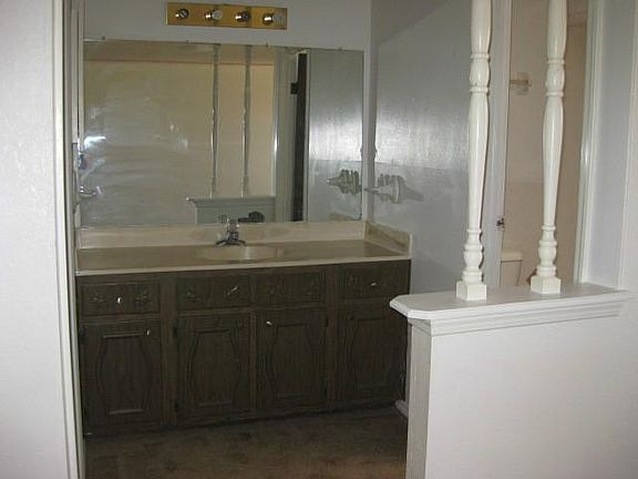 4th image of 3116 E Glen Dr