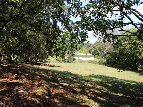 153 Kelsey Rd, Denison, TX 75021