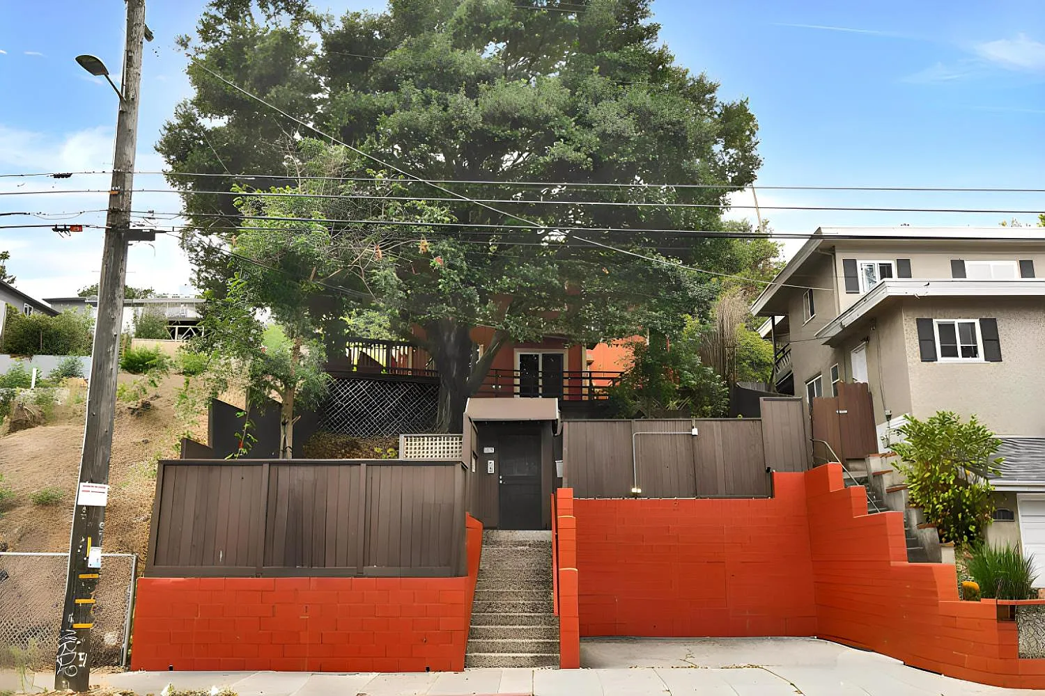 5021 Macarthur Blvd photo 1