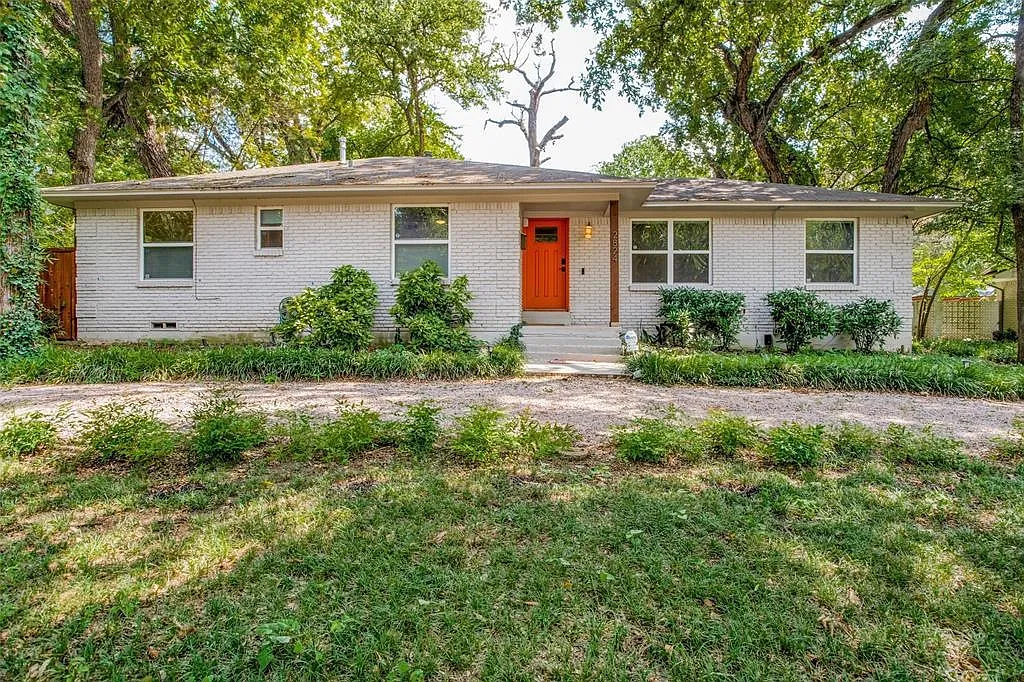 3 bed, 2268 sqft, $2,800 — Photo 1