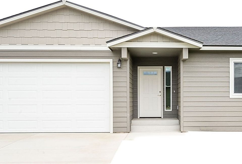 1st image of 2450 3rd Street SE