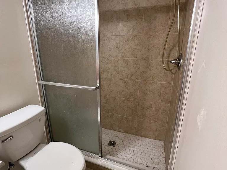 190 E Olmstead Dr #H1 — Photo 16