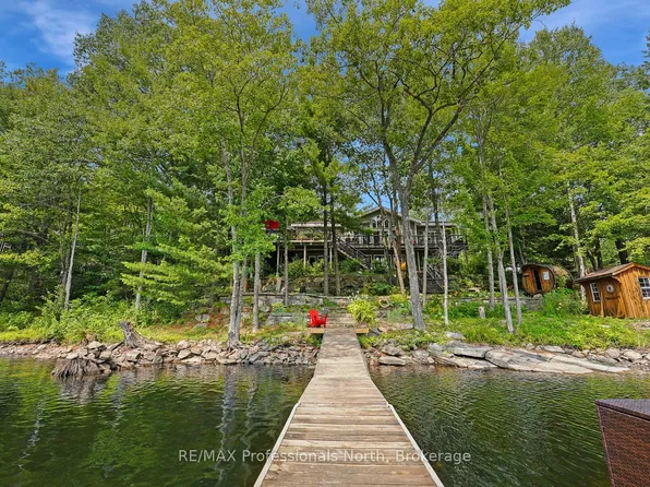 1111 Jones Rd, Algonquin Highlands, ON K0M 1J1