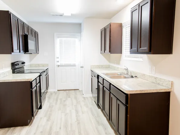 509 Canyon Cactus St, Lancaster, TX 75146