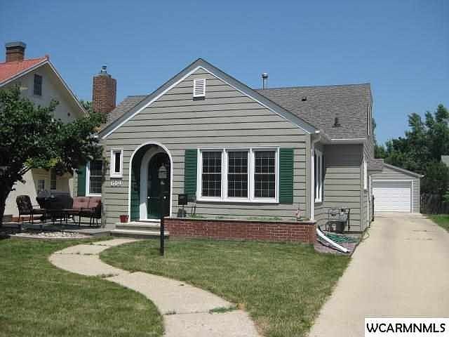 1st image of 609 Lake Ave