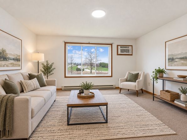 100 College View Dr #2