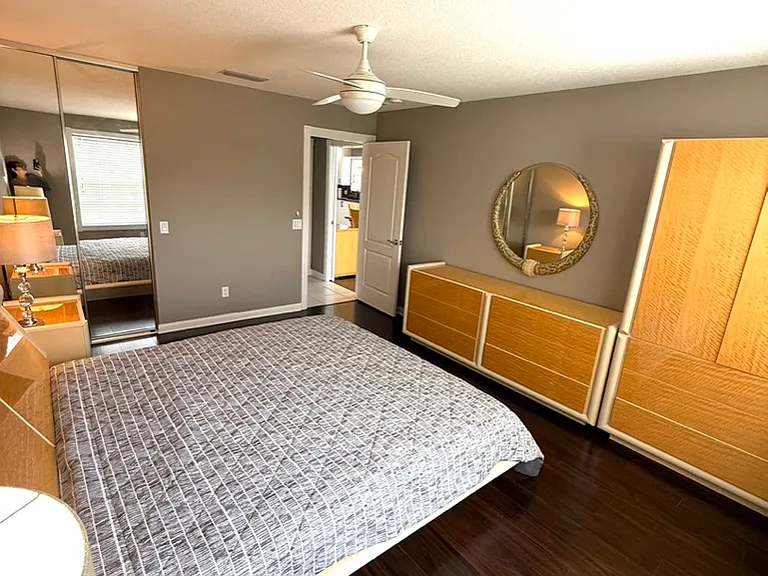 5828 Helicon Pl — Photo 11