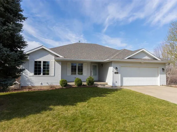 2148 Generry Ct, Coralville, IA 52241