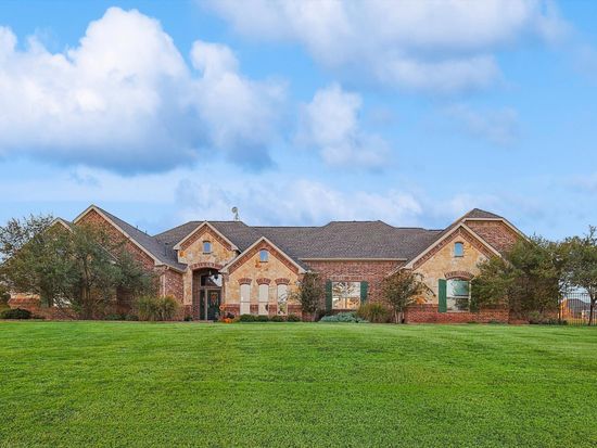 7155 Hinton Dr, Mansfield, TX 76063