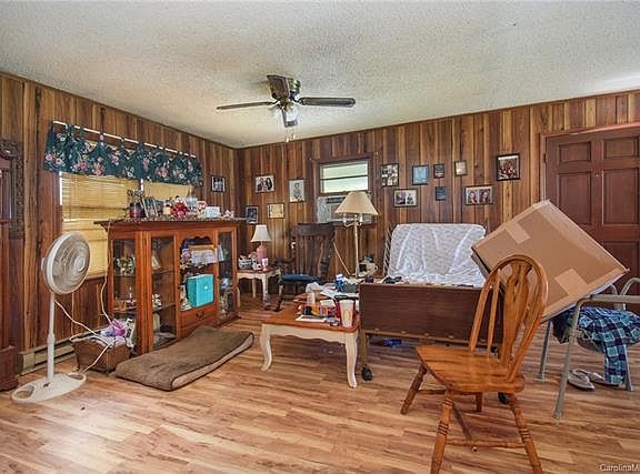 5th image of 163 Roseman Ln
