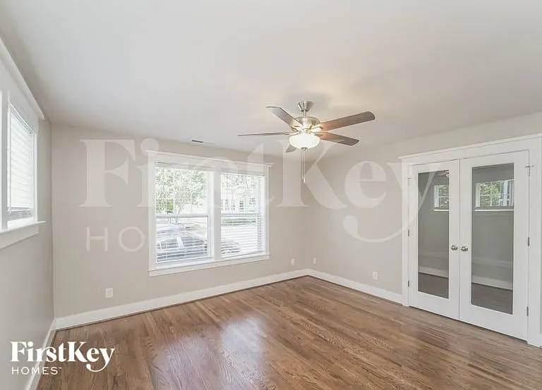 355 Spring St — Photo 9
