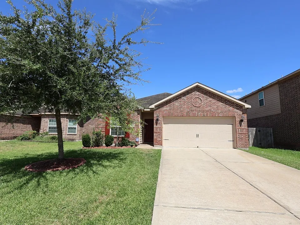 9811 Blue Sapphire Dr