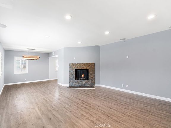 5th image of 16205 Wilkie Ave