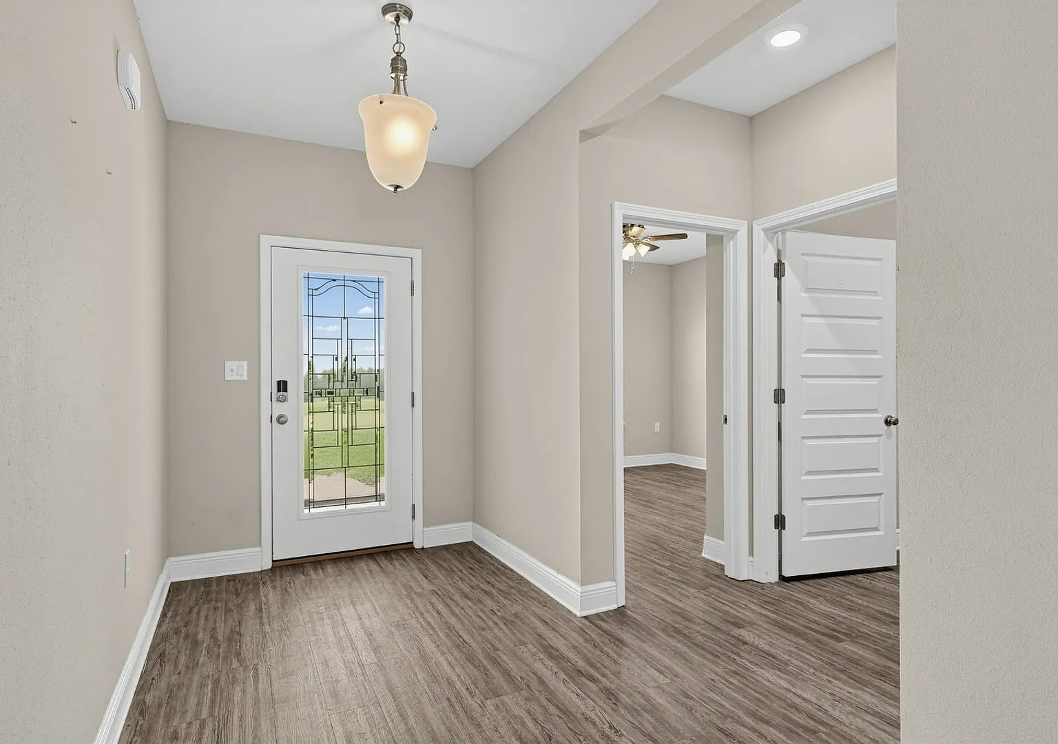 Spacious 4BR House in Daphne — Photo 3