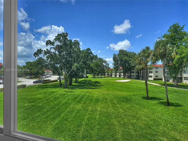 8941 S Hollybrook Blvd #203 — Photo 9