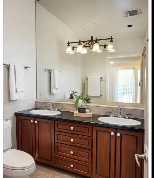 14764 Sylvan St — Photo 3