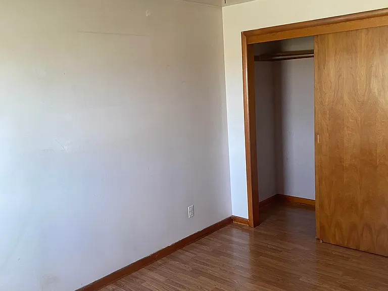 2563 Main St — Photo 10