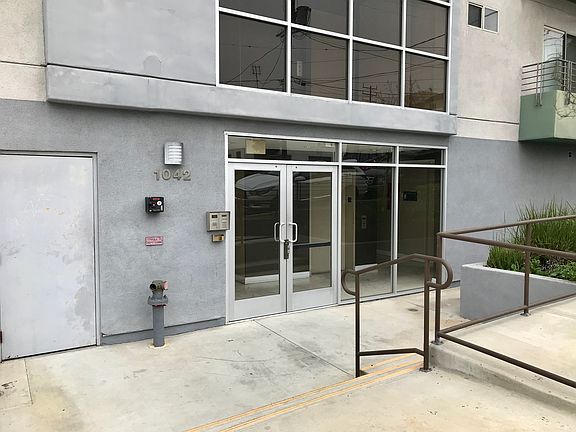 5th image of 1042 S Kingsley Dr #201