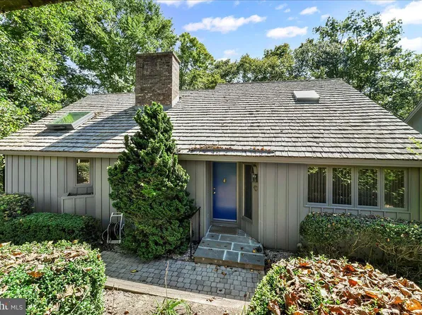 25 Southridge Dr, Kennett Square, PA 19348