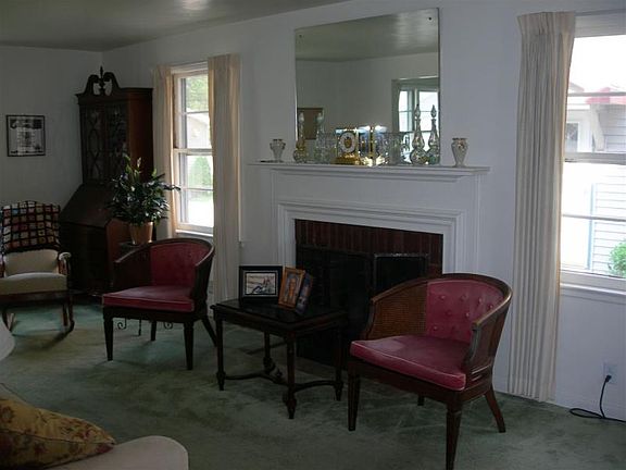 5th image of 1632 Sunnymede Ave