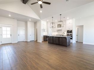 9313 Cheek Ranch Rd, Yukon, OK 73099