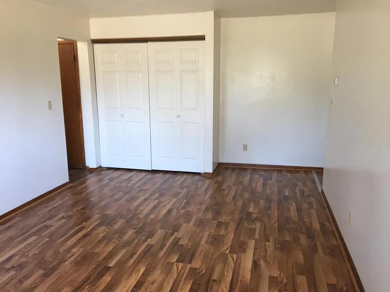 1 bed, 1.0 bath, $875 — Photo 3