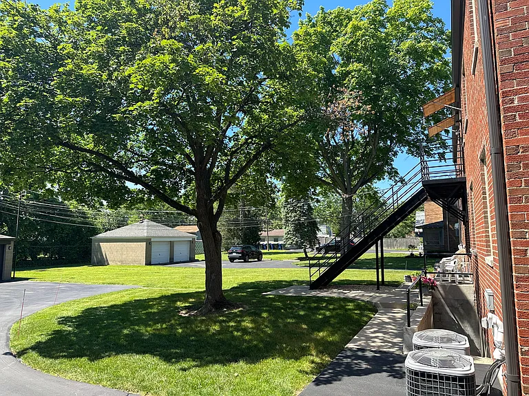1415 Broadview Ave #C — Photo 5