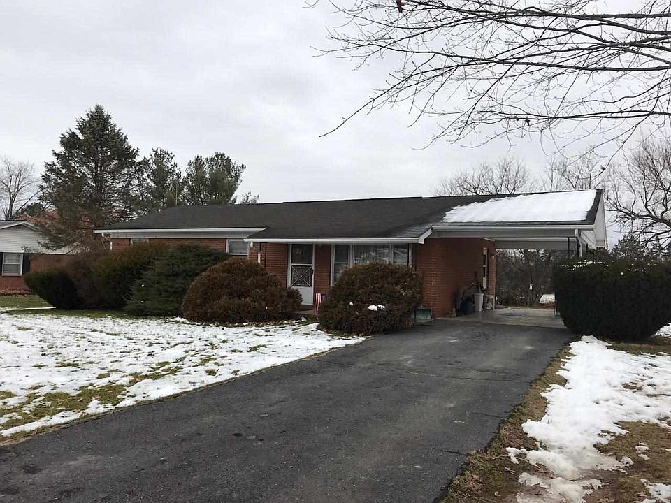 1st image of 47 Bluestone Dr