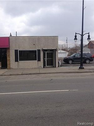 1st image of 15011 W Warren Ave