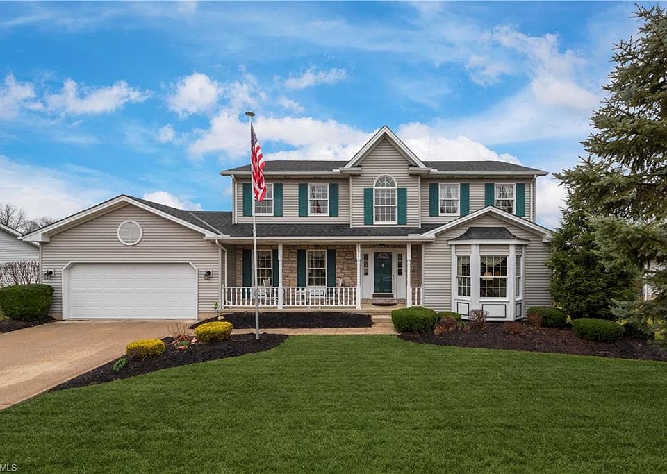 1st image of 20871 Parkwood Ln