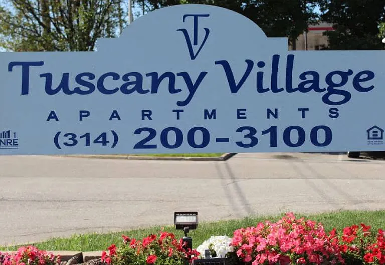 Tuscany Village Apartments — Photo 28