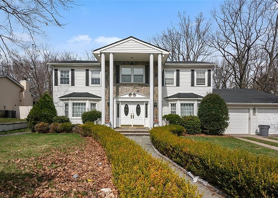 1st image of 333 Boscombe Ave