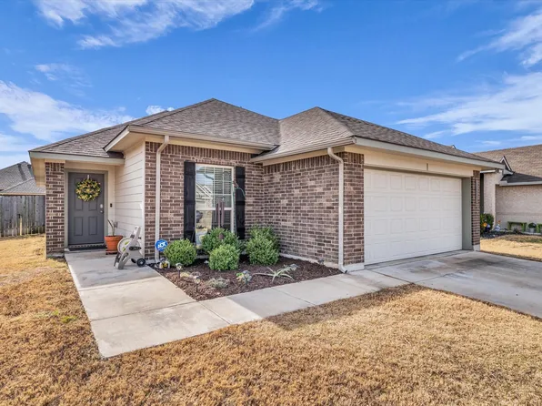4141 Riata Ranch Rd, Waco, TX 76705