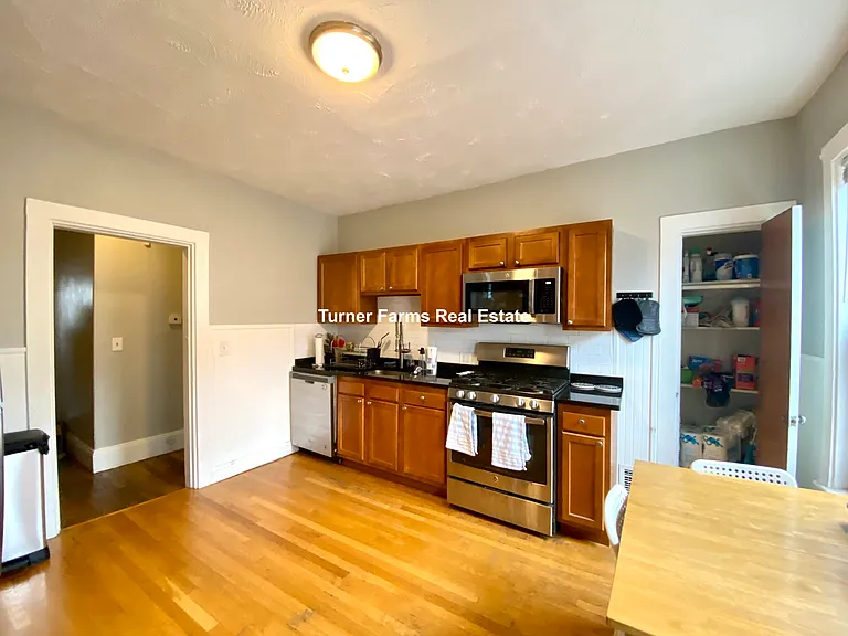 256 Summer St #2F — Photo 7