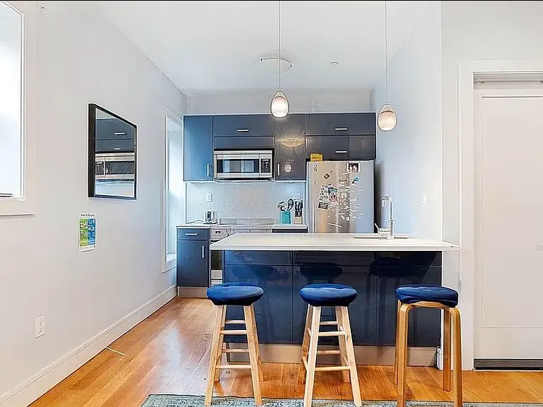 1078 Park Pl #3F — Photo 2
