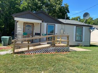 411 E Sycamore St, Sherman, TX 75090