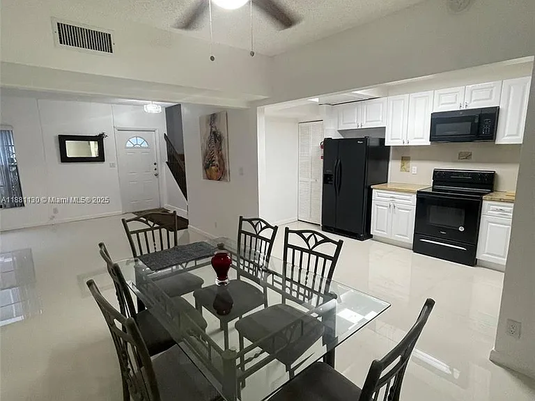2718 S University Dr — Photo 1