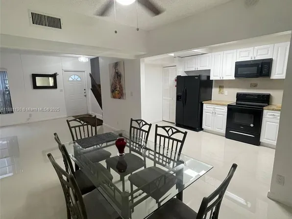 2718 S University Dr, Fort Lauderdale, FL 33328