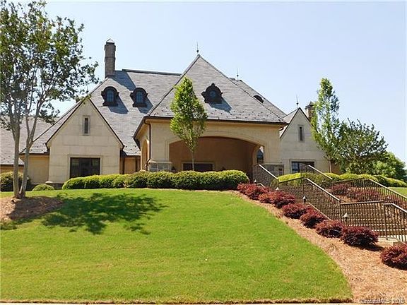 5th image of 3205 Ashwood Park Dr