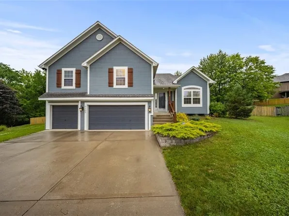 9209 N Euclid Ct, Kansas City, MO 64155