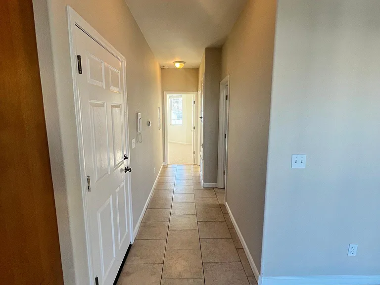 129 Blake St — Photo 3