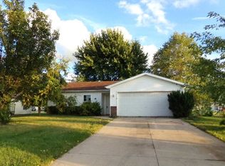 503 Follett Ln, Fremont, IN 46737