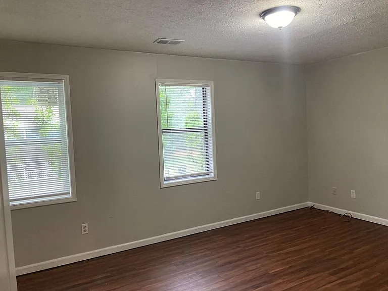2936 Lakemont Dr SW — Photo 14