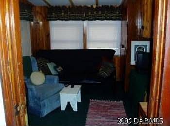 5th image of 84 E Bayshore Dr