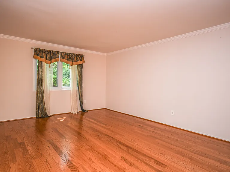 19002 Stedwick Dr — Photo 21
