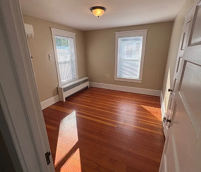 86 E Grattan St — Photo 31