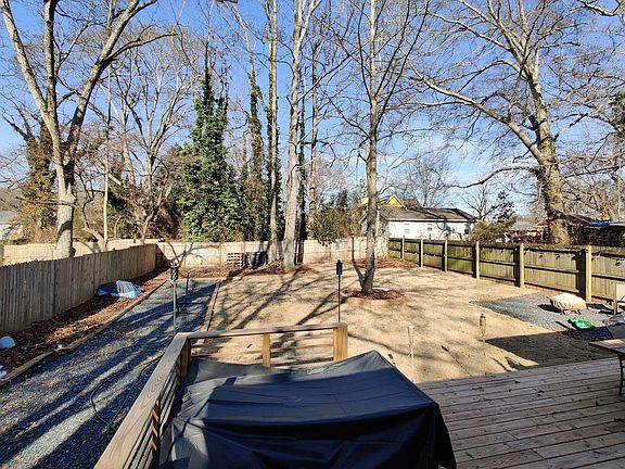 2nd image of 1473 Beecher St SW
