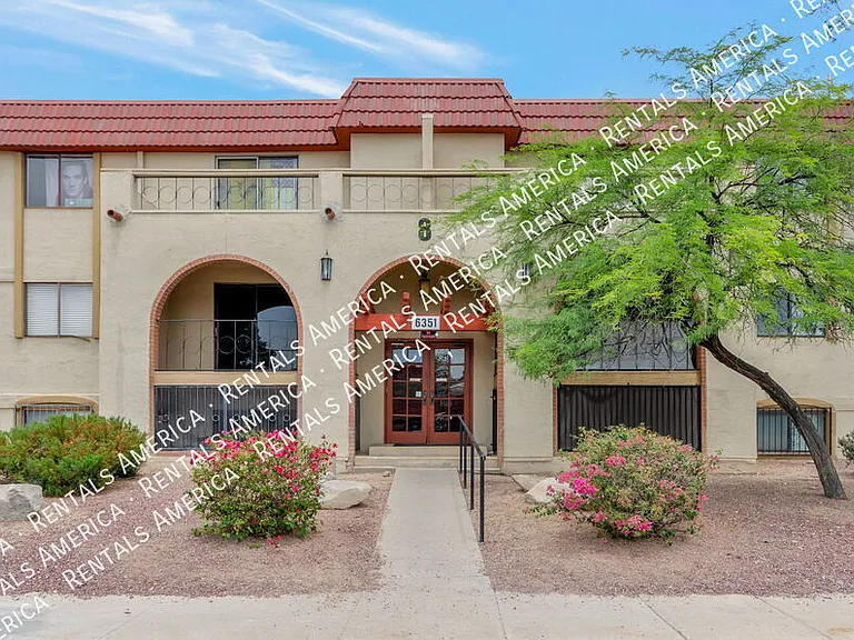 6351 N Barcelona Ct #817 — Photo 2